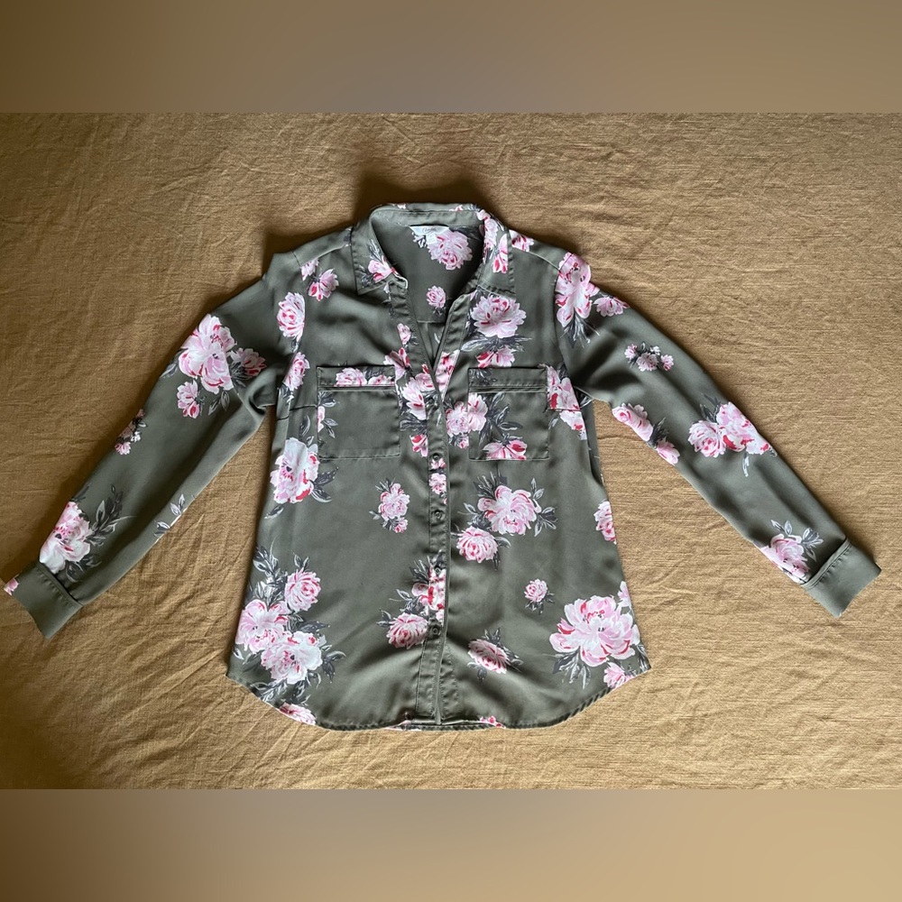 Candies, long sleeve, button up blouse, Size: Medium, Color: Army Green/ Pink